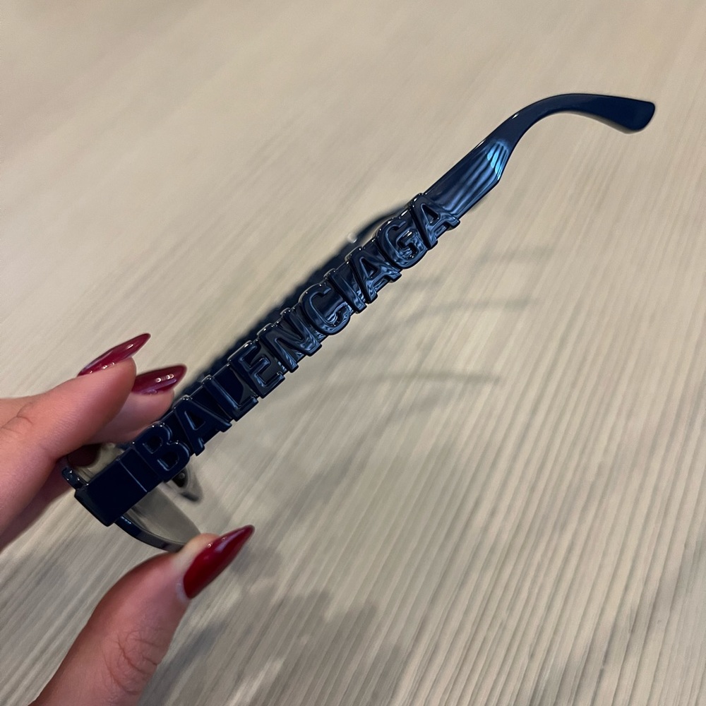 Balenciaga sunglasses - Picture 5 of 5